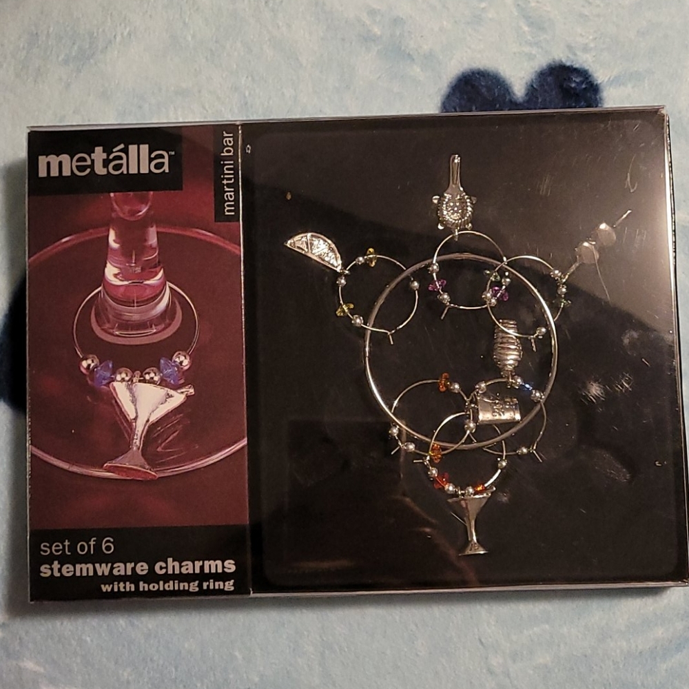 Stemware Charms with Holding Ring